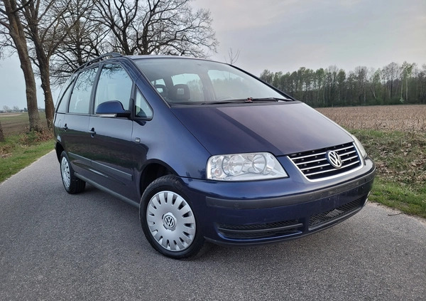 Volkswagen Sharan cena 17999 przebieg: 197000, rok produkcji 2007 z Chełmno małe 781